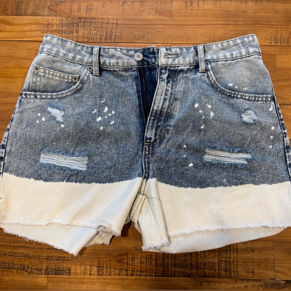 No Boundaries Blue and White Distressed Jean Shorts